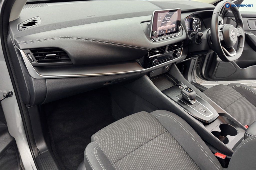 Nissan Qashqai Acenta Premium Automatic Petrol SUV - Stock Number (1566630) - 9th supplementary image