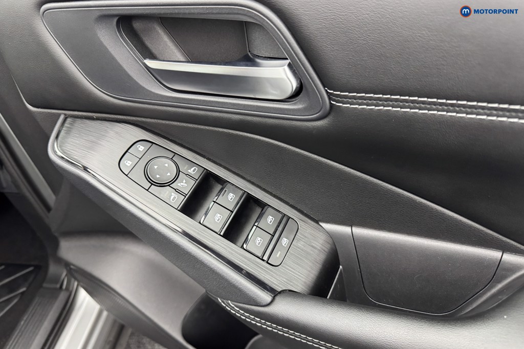 Nissan Qashqai Acenta Premium Automatic Petrol SUV - Stock Number (1566630) - 21st supplementary image