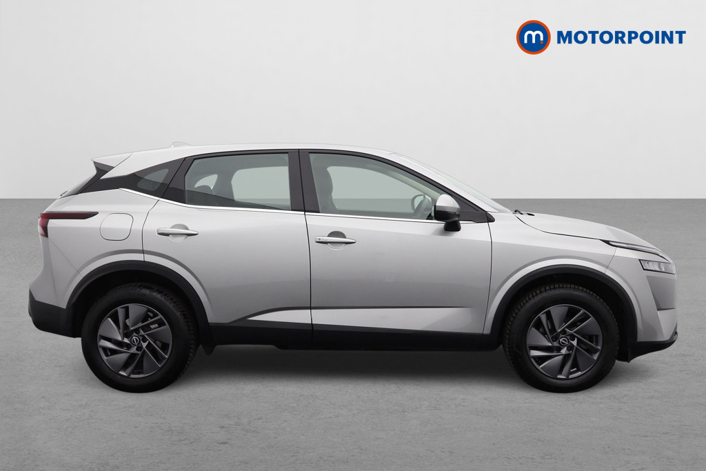 Nissan Qashqai Acenta Premium Automatic Petrol SUV - Stock Number (1566630) - Drivers side