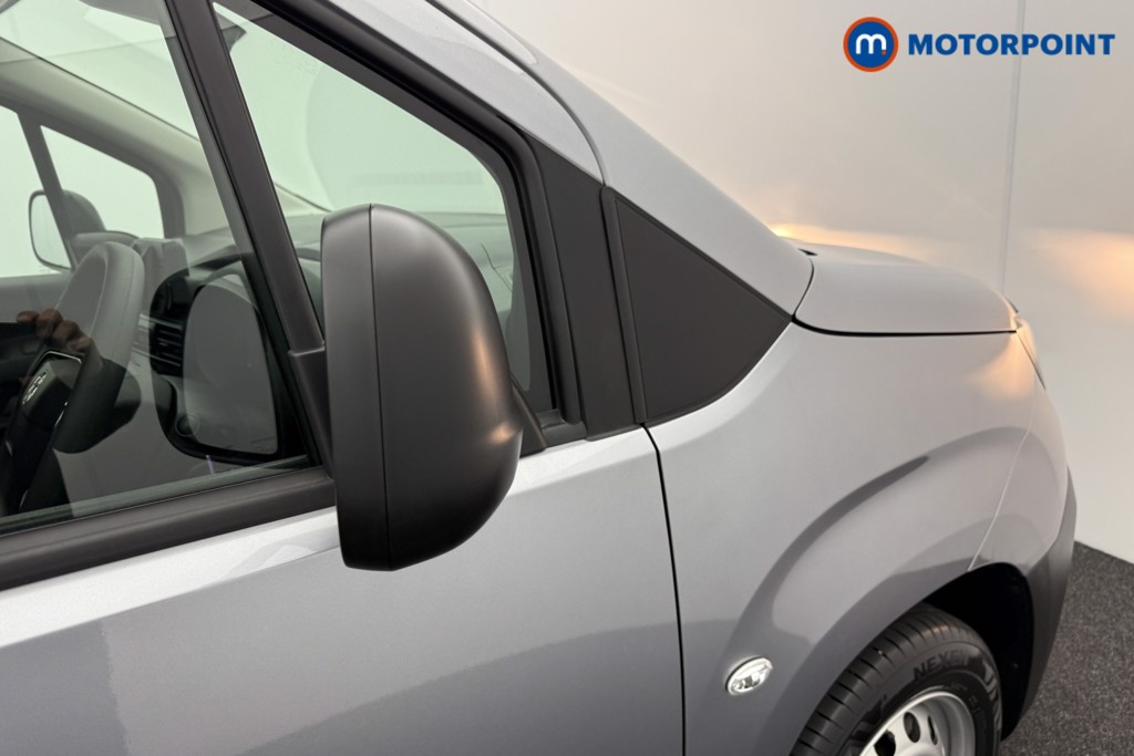 Vauxhall Combo Cargo Prime Manual Diesel Crew Bus - Stock Number (1567025) - 13th supplementary image