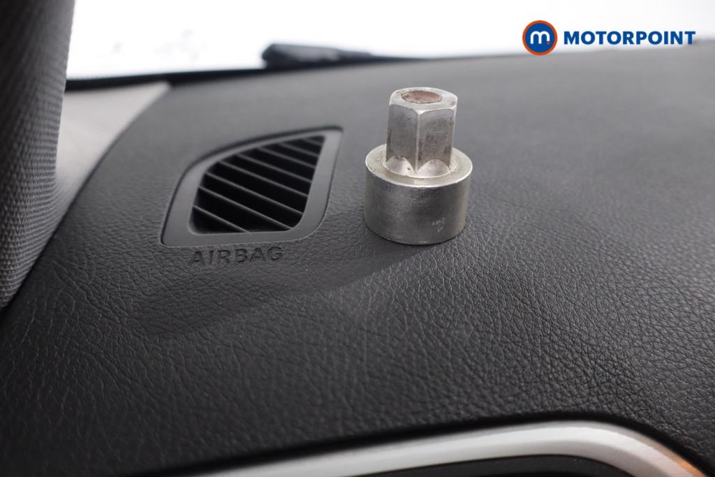 BMW 1 Series Sport Manual Petrol Hatchback - Stock Number (1567076) - 14th supplementary image