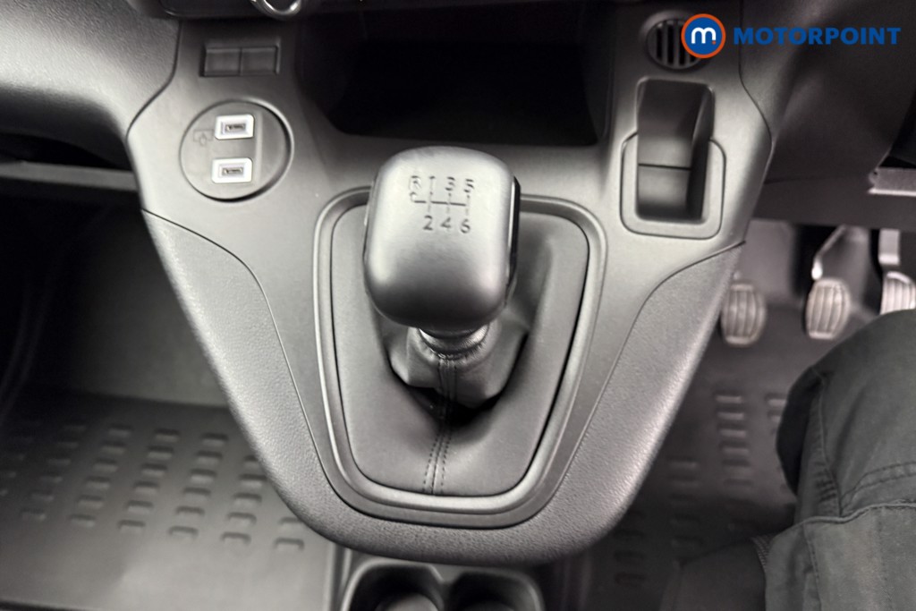 Vauxhall Combo Cargo Prime Manual Diesel Crew Bus - Stock Number (1567138) - 11th supplementary image