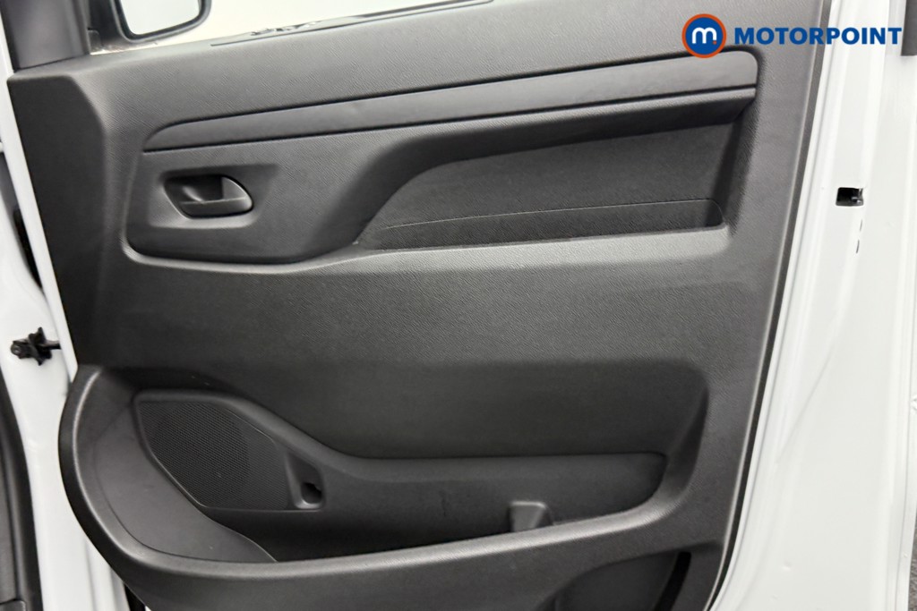 Vauxhall Vivaro Prime Manual Diesel Crew Bus - Stock Number (1567284) - 13th supplementary image