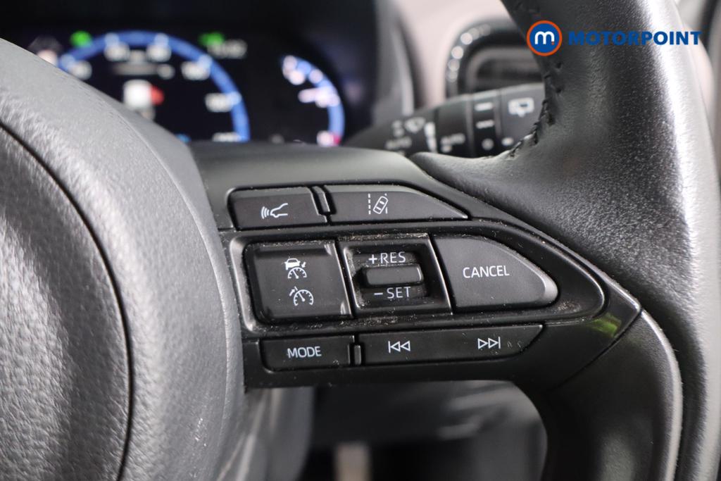 Toyota Yaris Cross Excel Automatic Petrol-Electric Hybrid Estate - Stock Number (1567885) - 7th supplementary image