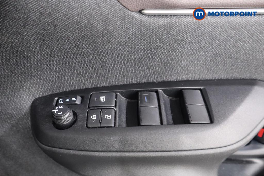 Toyota Yaris Cross Excel Automatic Petrol-Electric Hybrid Estate - Stock Number (1567885) - 12th supplementary image