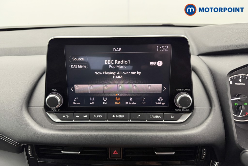Nissan Qashqai Acenta Premium Automatic Petrol SUV - Stock Number (1568033) - 5th supplementary image