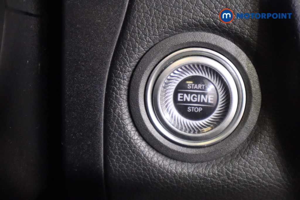 Mercedes-Benz C Class Amg Line Night Edition Automatic Petrol Plug-In Hybrid Estate - Stock Number (1568112) - 18th supplementary image