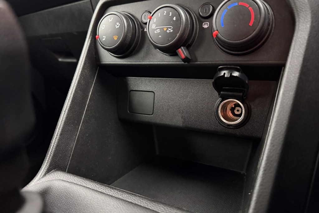 Dacia Sandero Essential Manual Petrol Hatchback - Stock Number (1568297) - 7th supplementary image