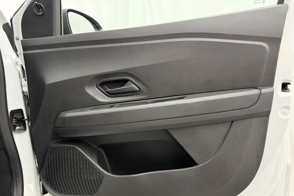 Dacia Sandero Essential Manual Petrol Hatchback - Stock Number (1568297) - 11th supplementary image