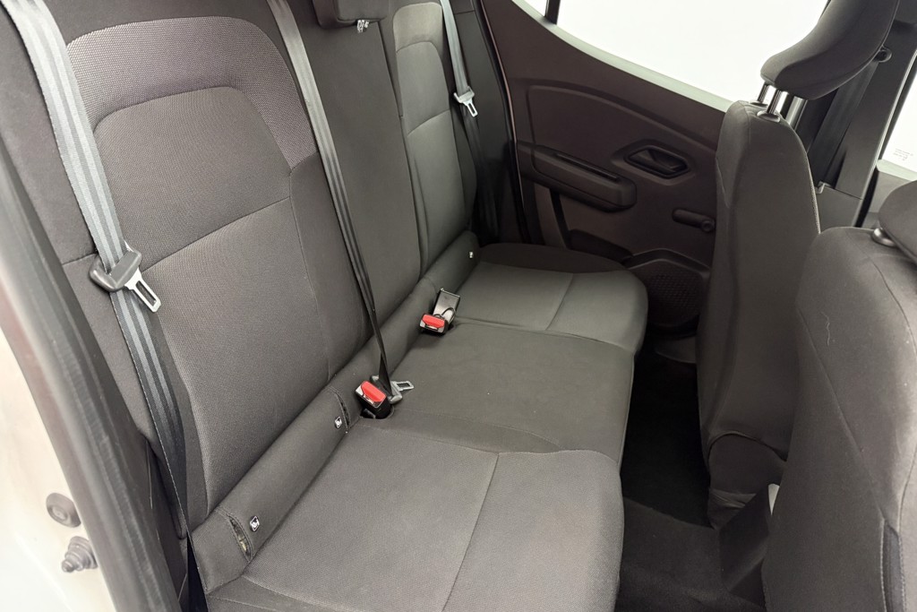 Dacia Sandero Essential Manual Petrol Hatchback - Stock Number (1568297) - 16th supplementary image