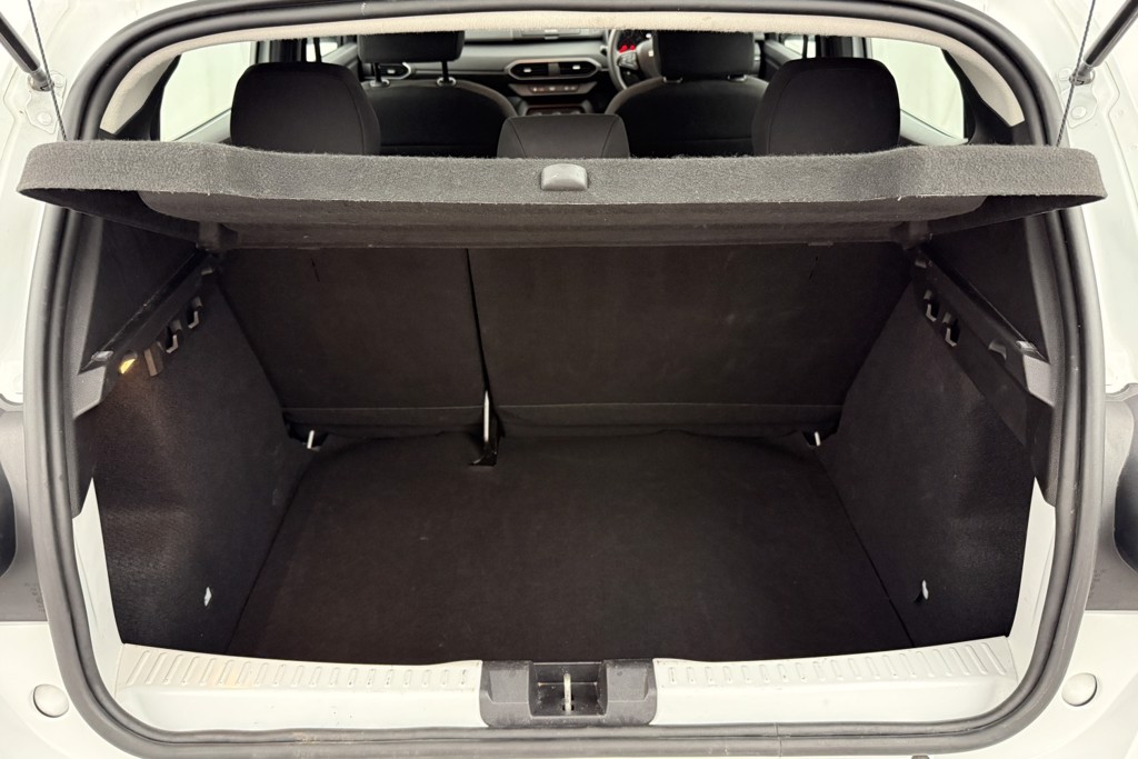 Dacia Sandero Essential Manual Petrol Hatchback - Stock Number (1568297) - 17th supplementary image