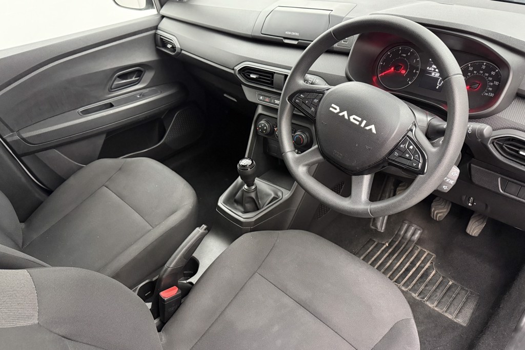 Dacia Sandero Essential Manual Petrol Hatchback - Stock Number (1568297) - 1st supplementary image