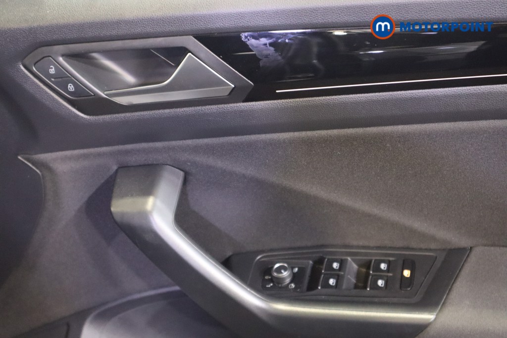 Volkswagen T-Roc Black Edition Automatic Petrol SUV - Stock Number (1568377) - 14th supplementary image