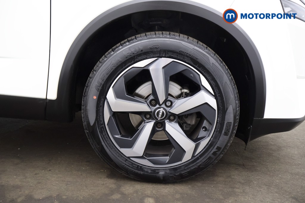 Nissan Qashqai N-Connecta Manual Petrol SUV - Stock Number (1568571) - 17th supplementary image