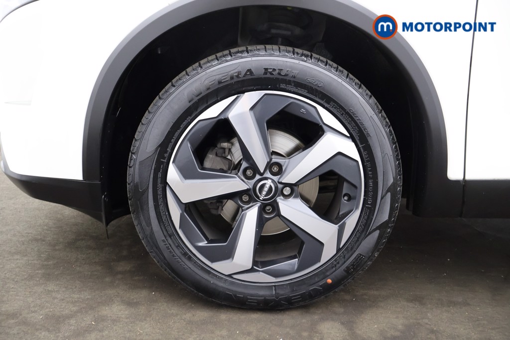 Nissan Qashqai N-Connecta Manual Petrol SUV - Stock Number (1568571) - 19th supplementary image