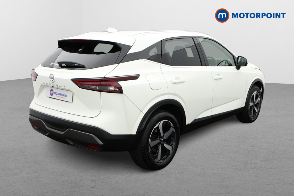 Nissan Qashqai N-Connecta Manual Petrol SUV - Stock Number (1568571) - Drivers side rear corner