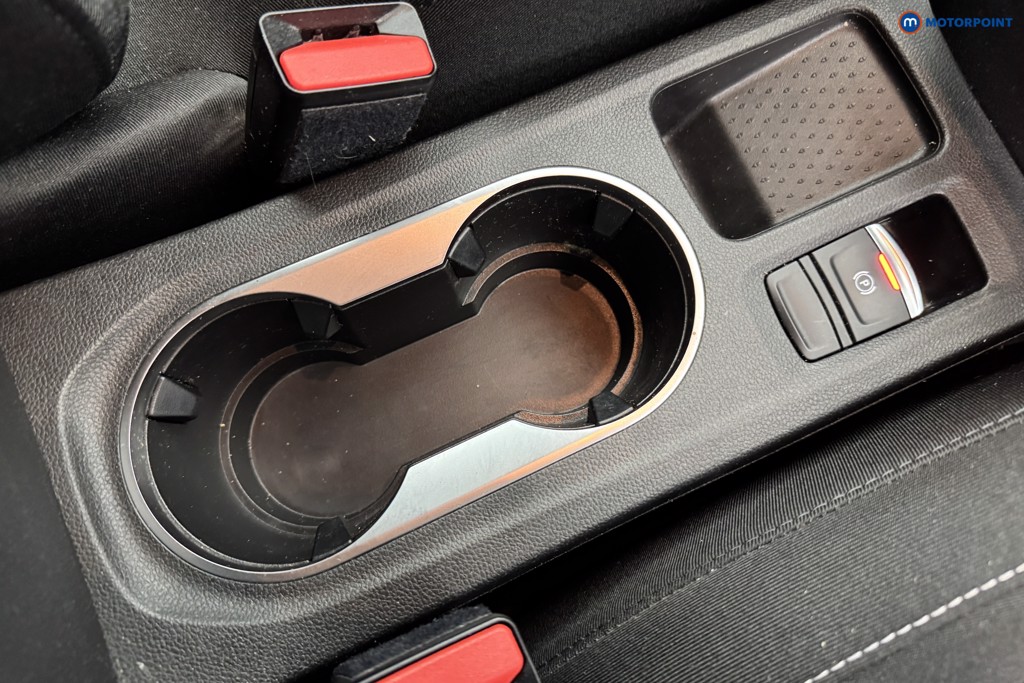 Renault Captur Iconic Manual Petrol SUV - Stock Number (1568592) - 14th supplementary image