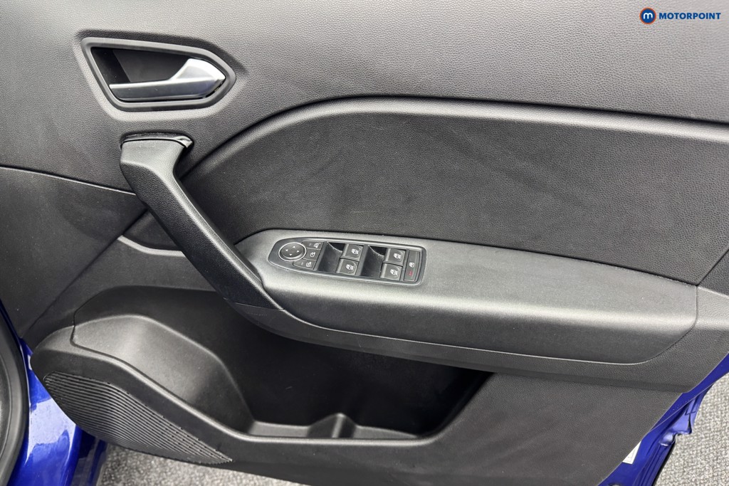 Renault Captur Iconic Manual Petrol SUV - Stock Number (1568592) - 22nd supplementary image