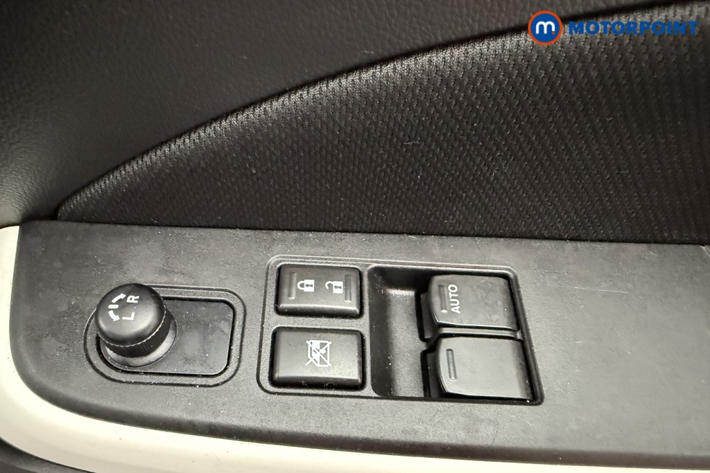 Suzuki Swift Sz-L Manual Petrol-Electric Hybrid Hatchback - Stock Number (1569100) - 18th supplementary image