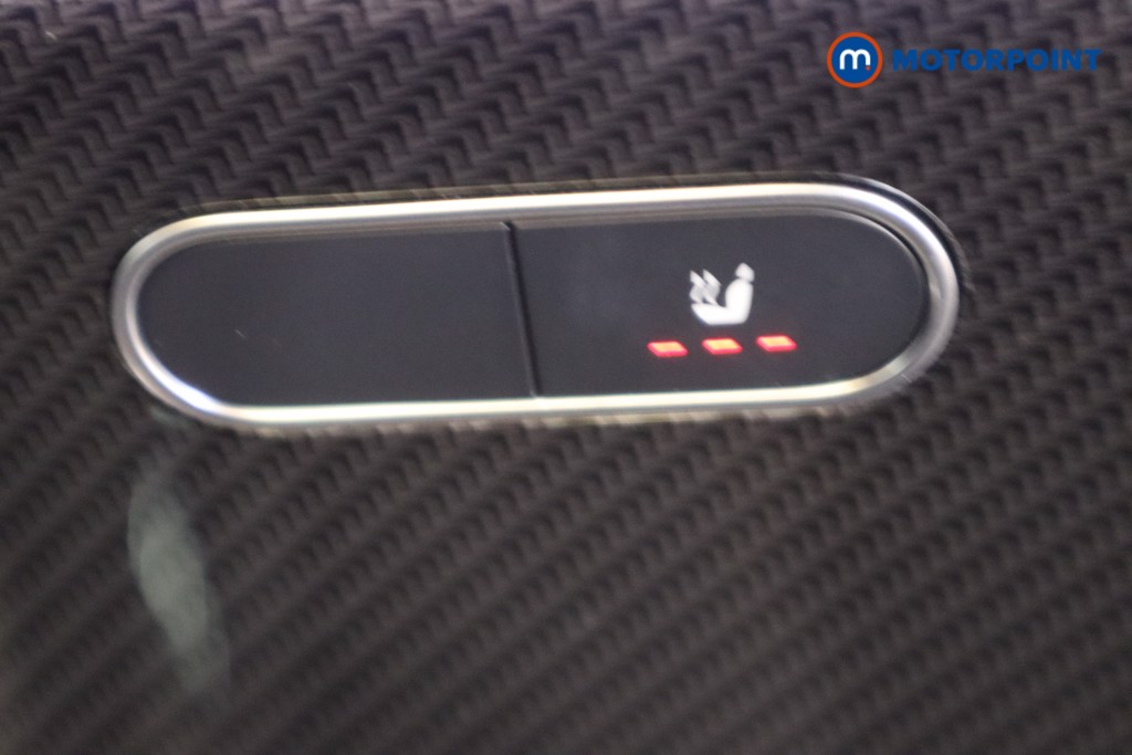 Mercedes-Benz GLB Amg Line Automatic Diesel SUV - Stock Number (1569249) - 16th supplementary image