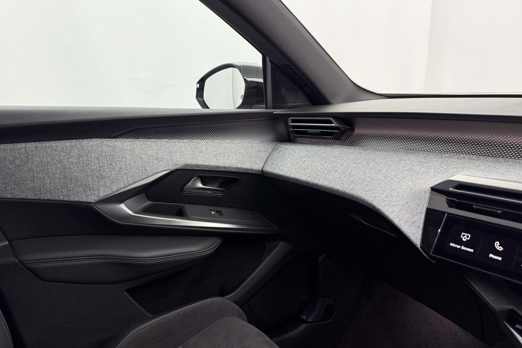 Peugeot 3008 GT Automatic Petrol SUV - Stock Number (1569485) - 19th supplementary image