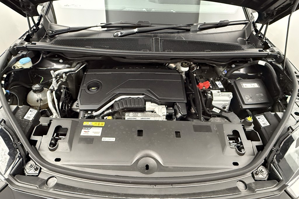 Peugeot 3008 GT Automatic Petrol-Electric Hybrid SUV - Stock Number (1569489) - 35th supplementary image