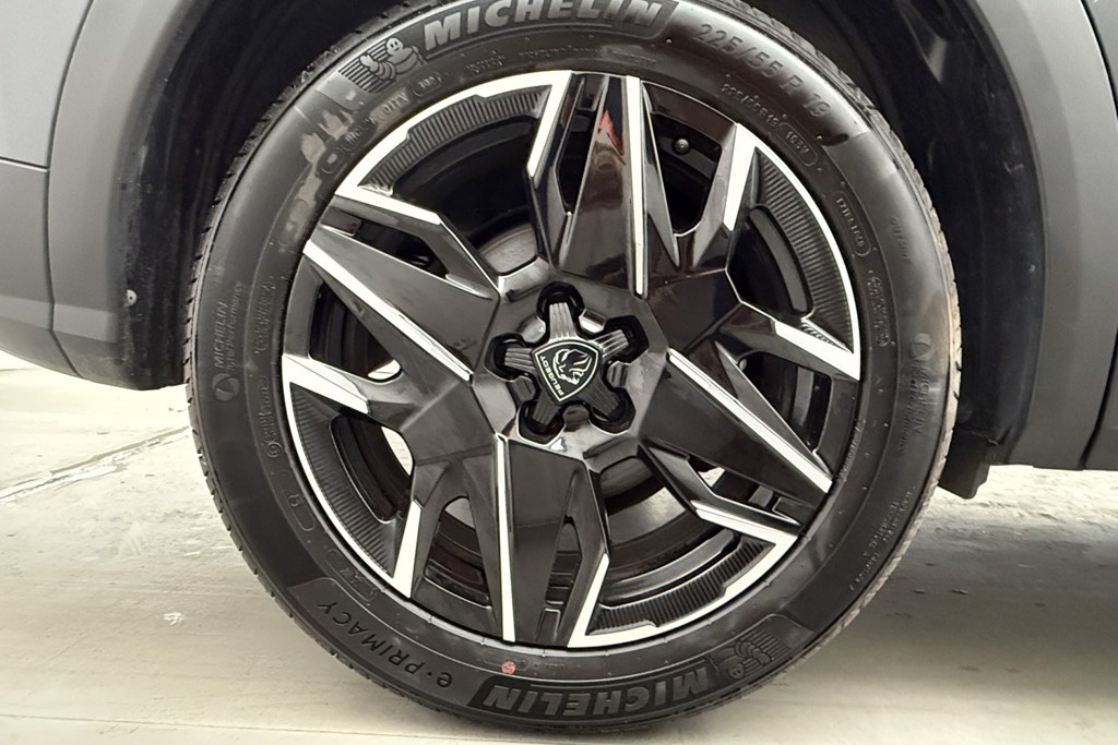 Peugeot 3008 GT Automatic Petrol-Electric Hybrid SUV - Stock Number (1569489) - 37th supplementary image