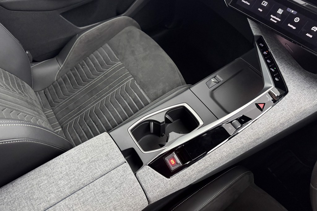 Peugeot 3008 GT Automatic Petrol SUV - Stock Number (1569490) - 15th supplementary image