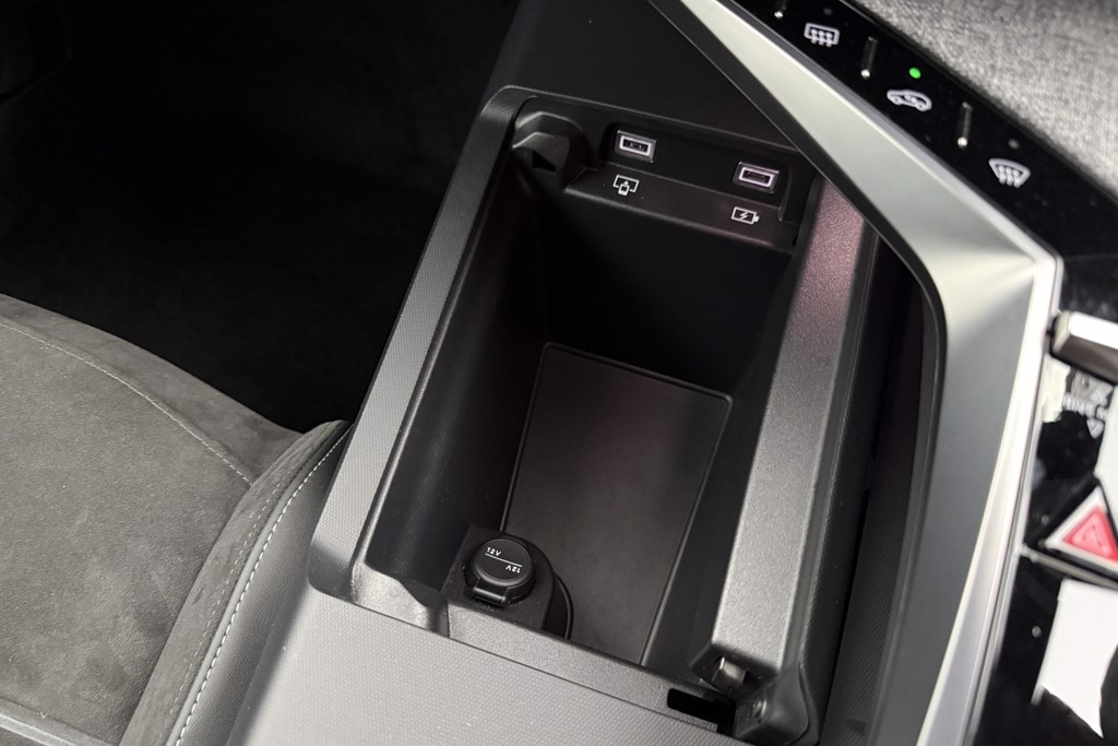 Peugeot 3008 GT Automatic Petrol SUV - Stock Number (1569490) - 16th supplementary image
