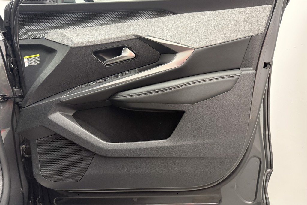 Peugeot 3008 GT Automatic Petrol SUV - Stock Number (1569493) - 19th supplementary image
