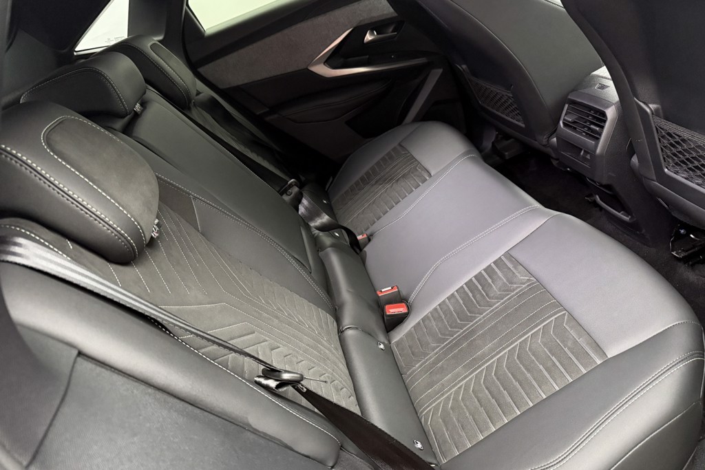 Peugeot 3008 GT Automatic Petrol SUV - Stock Number (1569493) - 24th supplementary image