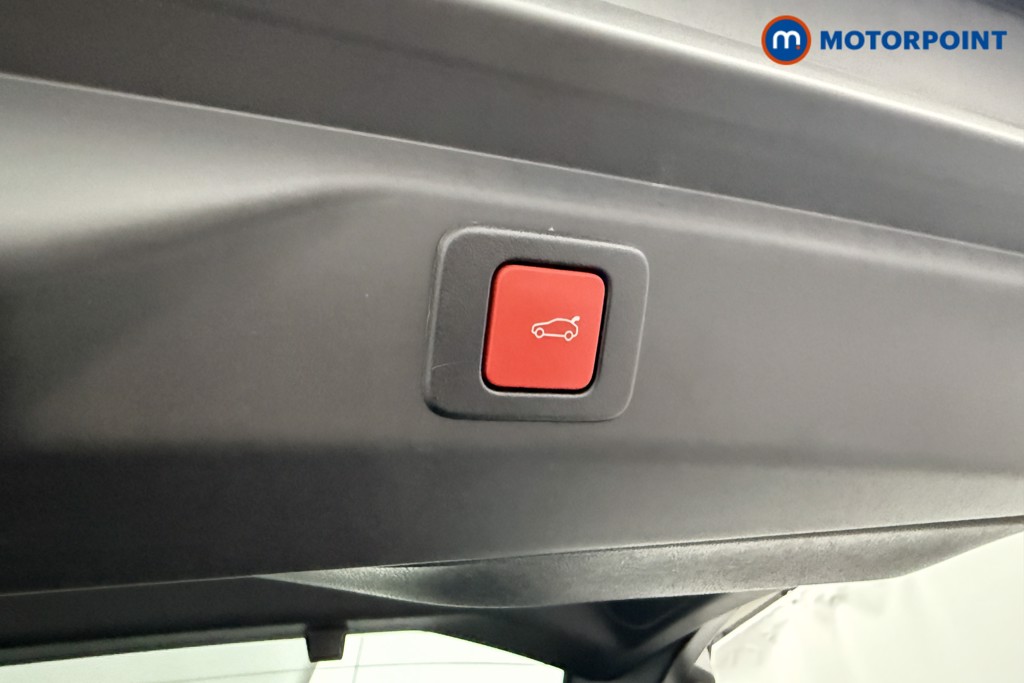 Peugeot 3008 GT Automatic Petrol SUV - Stock Number (1569574) - 30th supplementary image