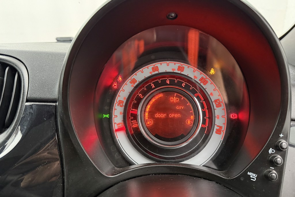 Fiat 500 1.0 Mild Hybrid 3Dr Manual Petrol-Electric Hybrid Hatchback - Stock Number (1569611) - 5th supplementary image