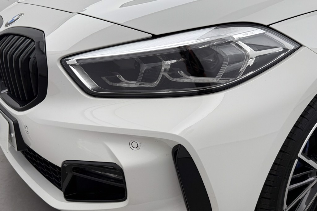 BMW 1 Series M Sport Manual Petrol Hatchback - Stock Number (1569628) - 33rd supplementary image