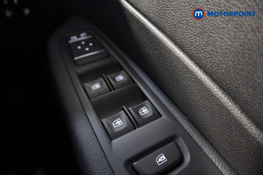 Renault Captur Iconic Manual Diesel SUV - Stock Number (1569724) - 6th supplementary image