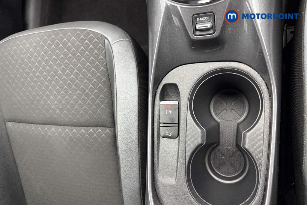 Nissan Juke N-Connecta Automatic Petrol SUV - Stock Number (1569842) - 11th supplementary image