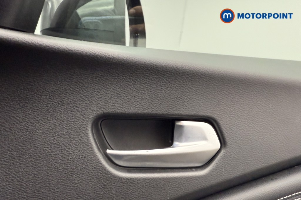 Nissan Juke N-Connecta Automatic Petrol SUV - Stock Number (1569842) - 15th supplementary image
