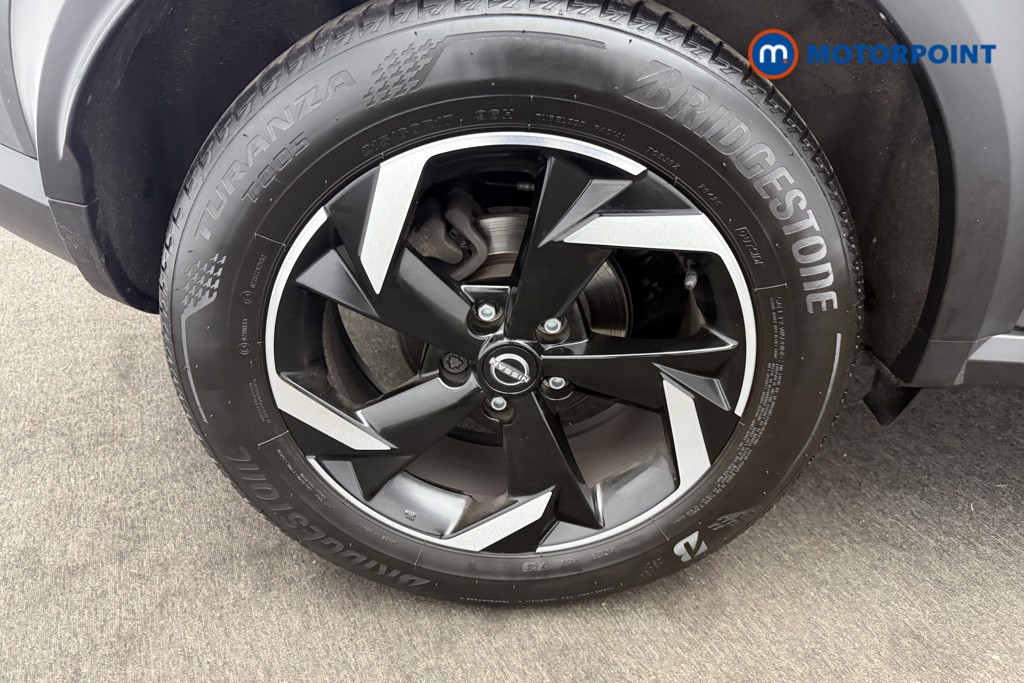 Nissan Juke N-Connecta Automatic Petrol SUV - Stock Number (1569842) - 19th supplementary image