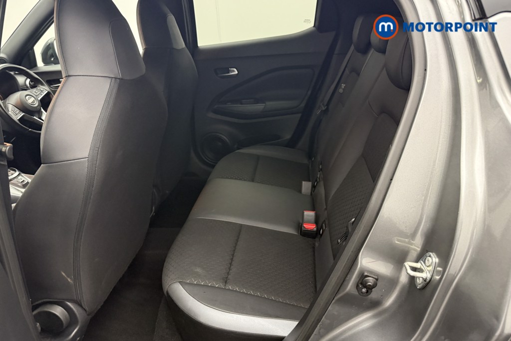 Nissan Juke N-Connecta Automatic Petrol SUV - Stock Number (1569842) - 1st supplementary image