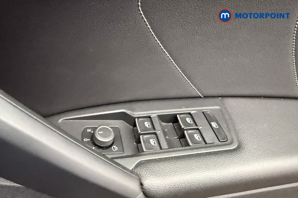 Volkswagen Tiguan R-Line Automatic Petrol SUV - Stock Number (1570016) - 12th supplementary image