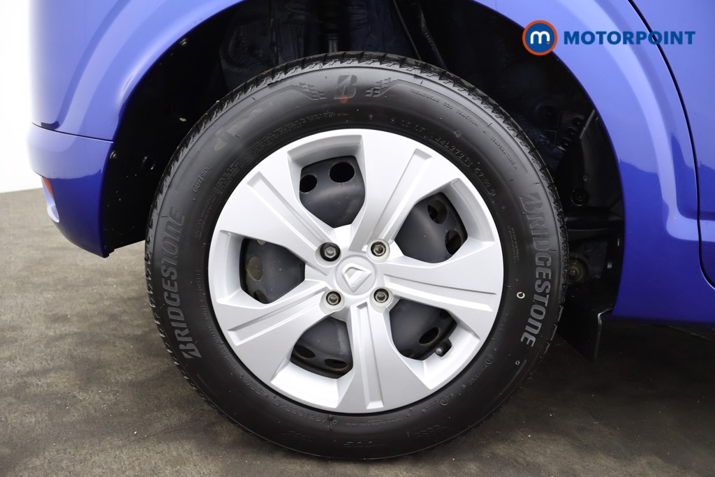 Dacia Sandero Essential Manual Petrol Hatchback - Stock Number (1570051) - 15th supplementary image
