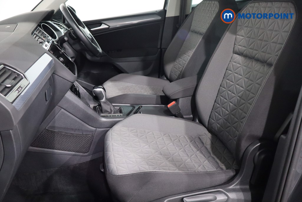Volkswagen Tiguan Life Automatic Petrol SUV - Stock Number (1570120) - 4th supplementary image