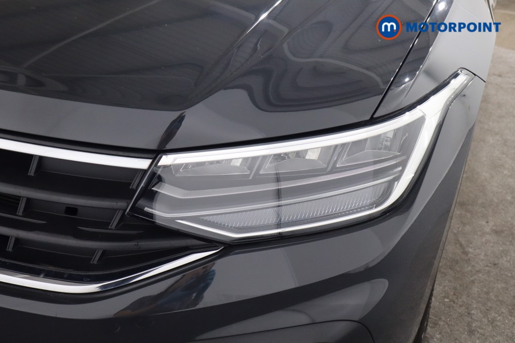 Volkswagen Tiguan Life Automatic Petrol SUV - Stock Number (1570120) - 28th supplementary image
