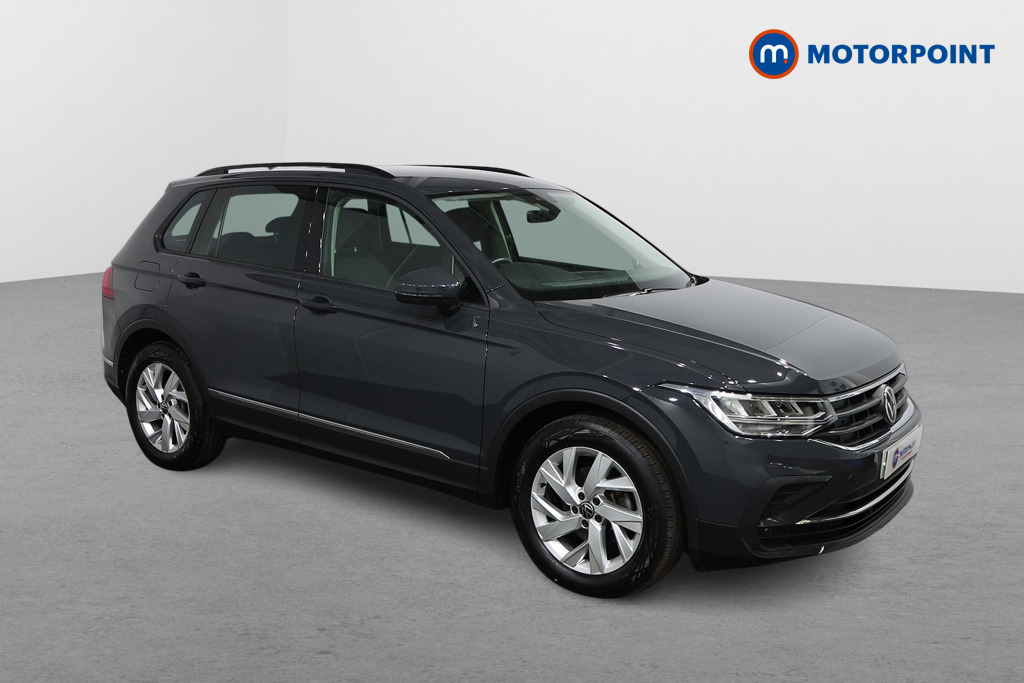 Volkswagen Tiguan Life Automatic Petrol SUV - Stock Number (1570120) - Drivers side front corner
