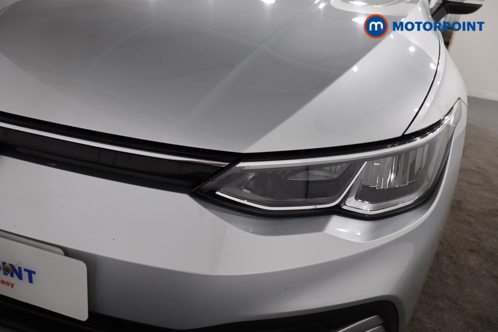 Volkswagen Golf Life Automatic Diesel Hatchback - Stock Number (1570125) - 27th supplementary image