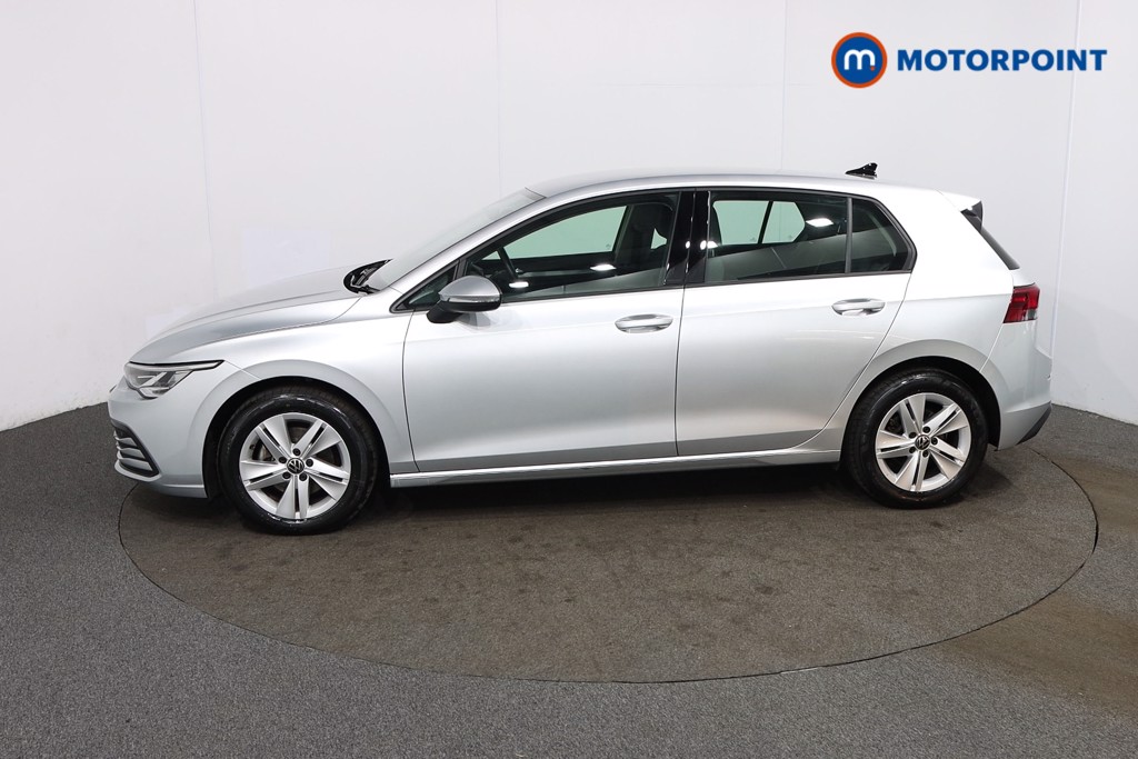 Volkswagen Golf Life Automatic Diesel Hatchback - Stock Number (1570125) - Passenger side