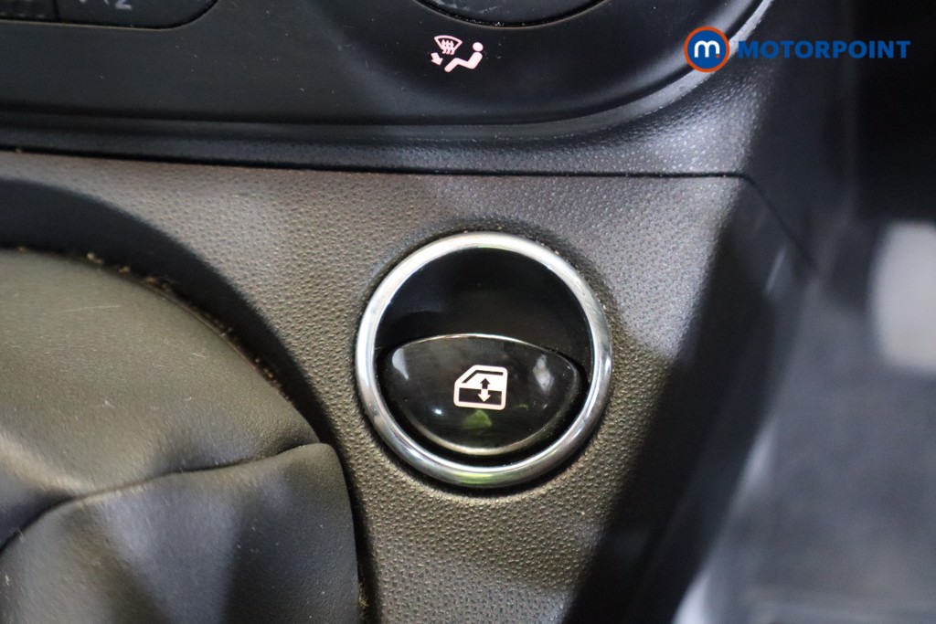 Fiat 500 1.0 Mild Hybrid 3Dr Manual Petrol-Electric Hybrid Hatchback - Stock Number (1570358) - 13th supplementary image