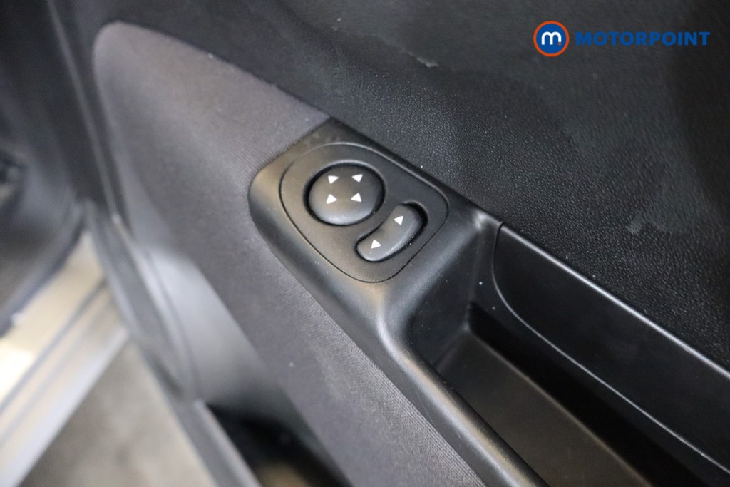 Fiat 500 1.0 Mild Hybrid 3Dr Manual Petrol-Electric Hybrid Hatchback - Stock Number (1570358) - 19th supplementary image