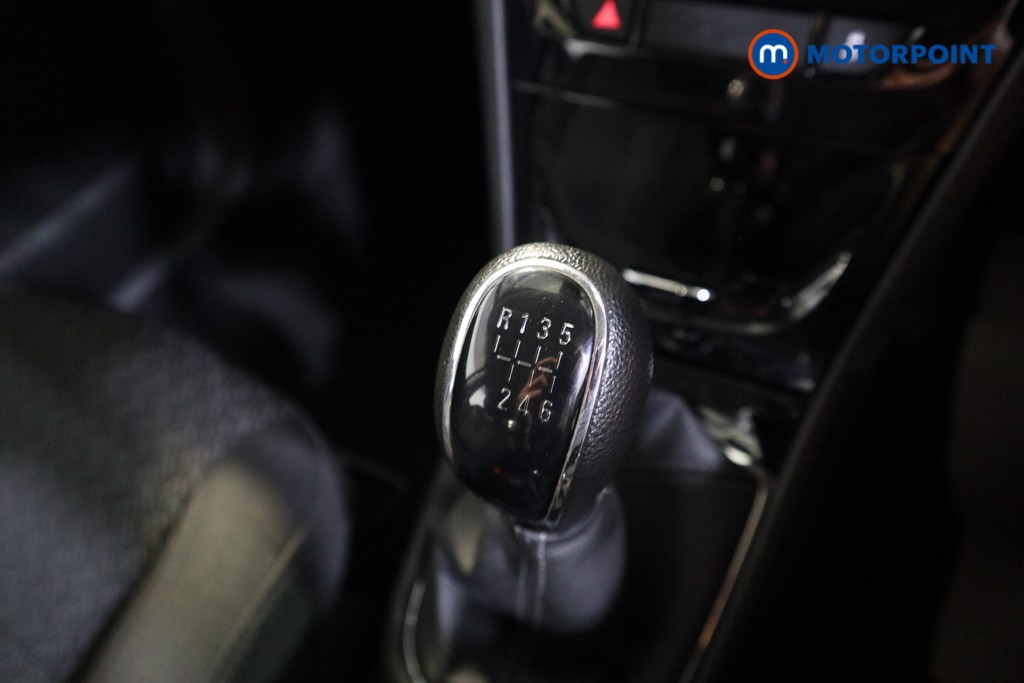 Vauxhall Mokka X Design Nav Manual Petrol SUV - Stock Number (1570529) - 9th supplementary image