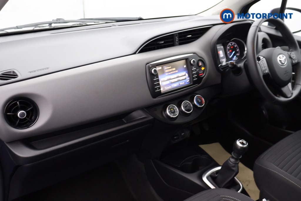 Toyota Yaris Icon Tech Manual Petrol Hatchback - Stock Number (1570582) - 11th supplementary image
